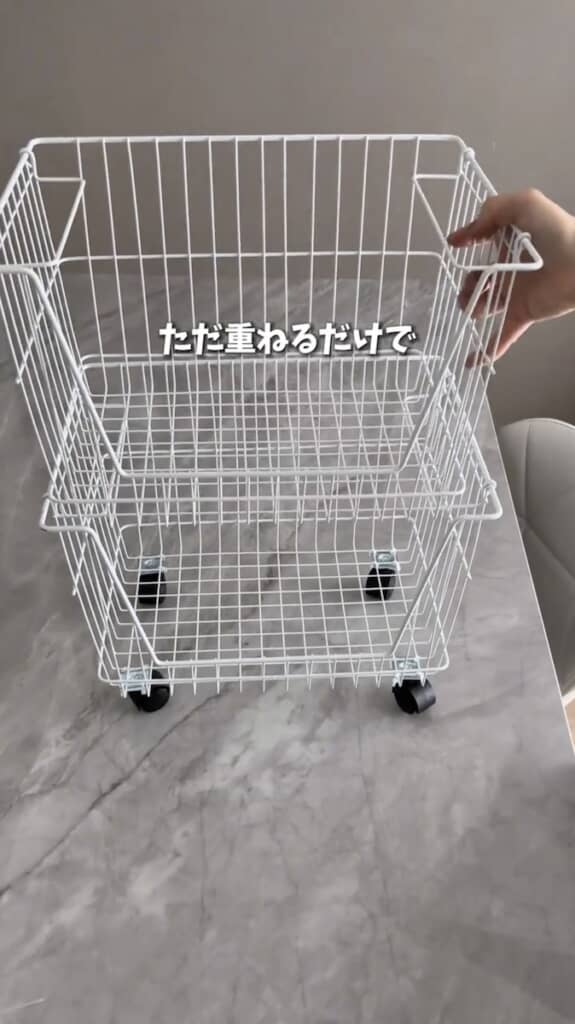 結束バンドでキャスターをつけて重ねるだけで……