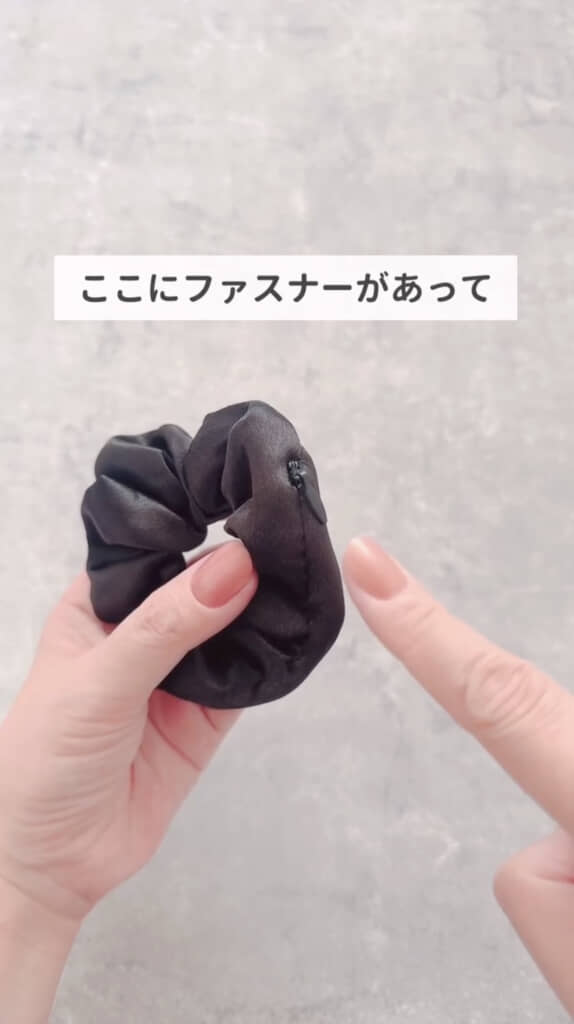 なんとファスナーポケット付き