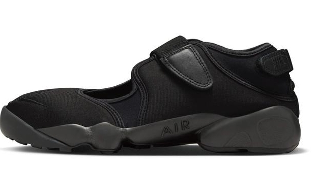 NIKE「ウィメンズ エア リフト」001BLACK/COLGY（6589円）