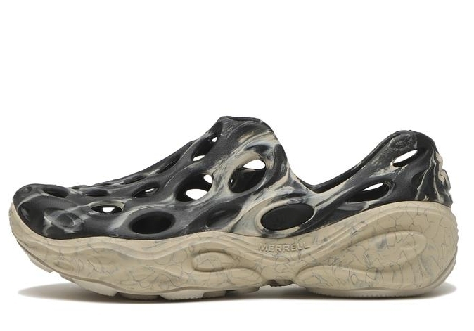 MERRELL「ハイドロネクストジェンモック」BLACK/EGGSHELL（1万2100円）