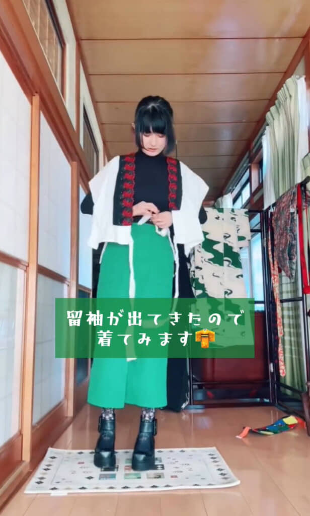 おばあちゃんの留袖を着てみます