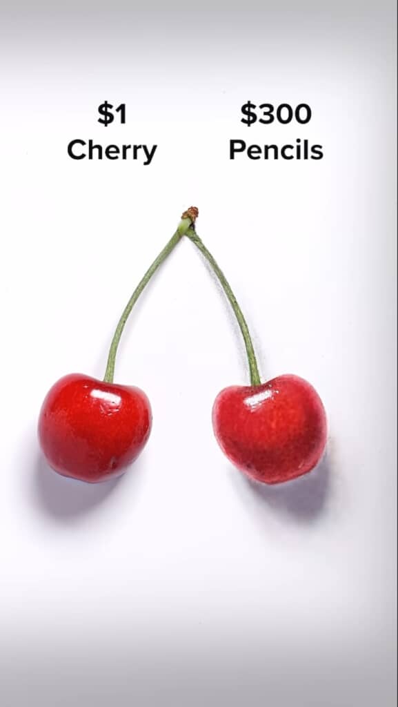 本物とプロが描いたさくらんぼ