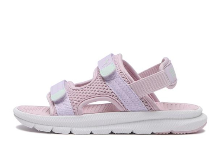 プーマ「エボルブサンダル」