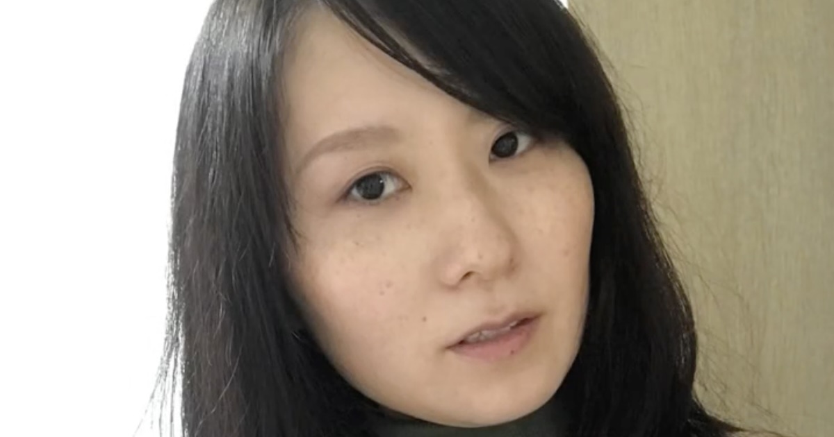 39歳で白髪染めをやめた女性→14カ月後……「え！」　予想外の“ありのままの姿”に「羨ましい」「怖くなくなりました！」（1/2） | 美容 ねとらぼ