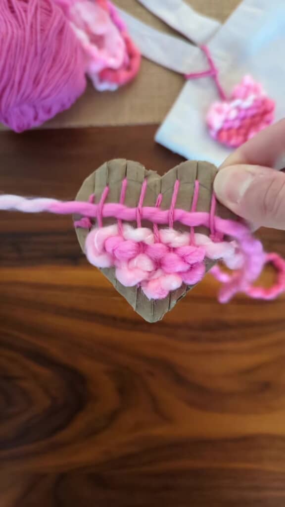 機織りのように横糸を通して……