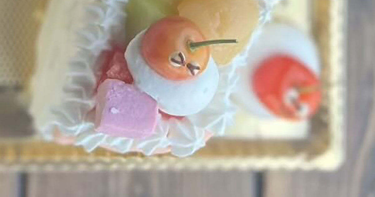 夫「うちの嫁は天才かも」→妻が心を込めて作った“誕生日ケーキ”が二度見必至　「これは天才や」「器用すぎる」（1/3） | グルメ ねとらぼ