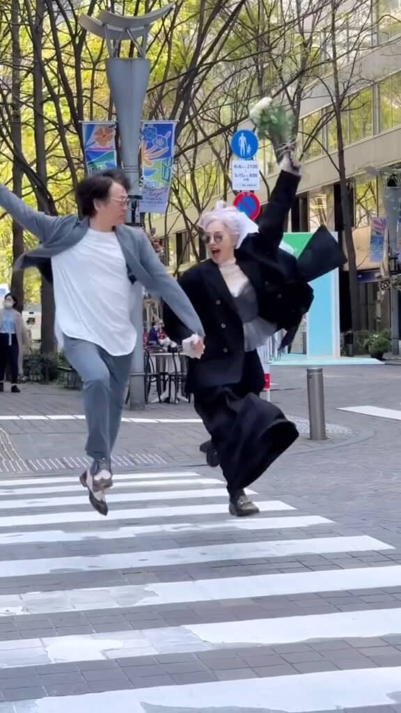 それから約20年、歳を重ねてもなお元気な2人。ジャンプが高い！