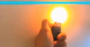 ライターをつけた写真