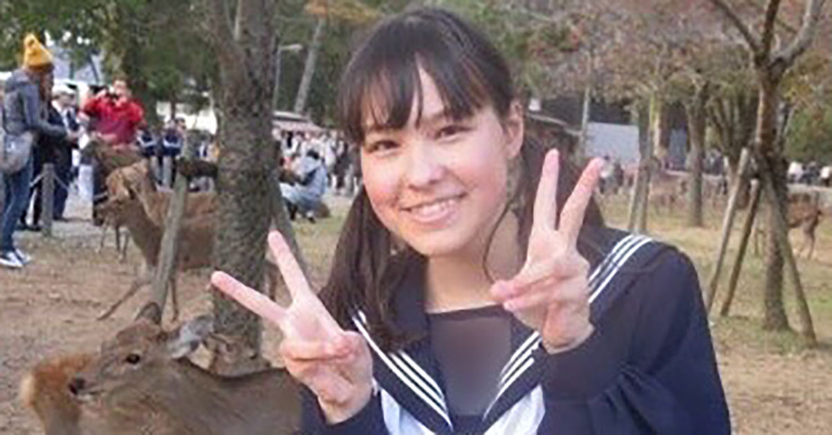 黒髪のあどけない女子中学生→成長すると……　驚きの“現在の姿”に「雰囲気チェンジがすごい」「輝いてる」（1/3） | ライフスタイル ねとらぼ