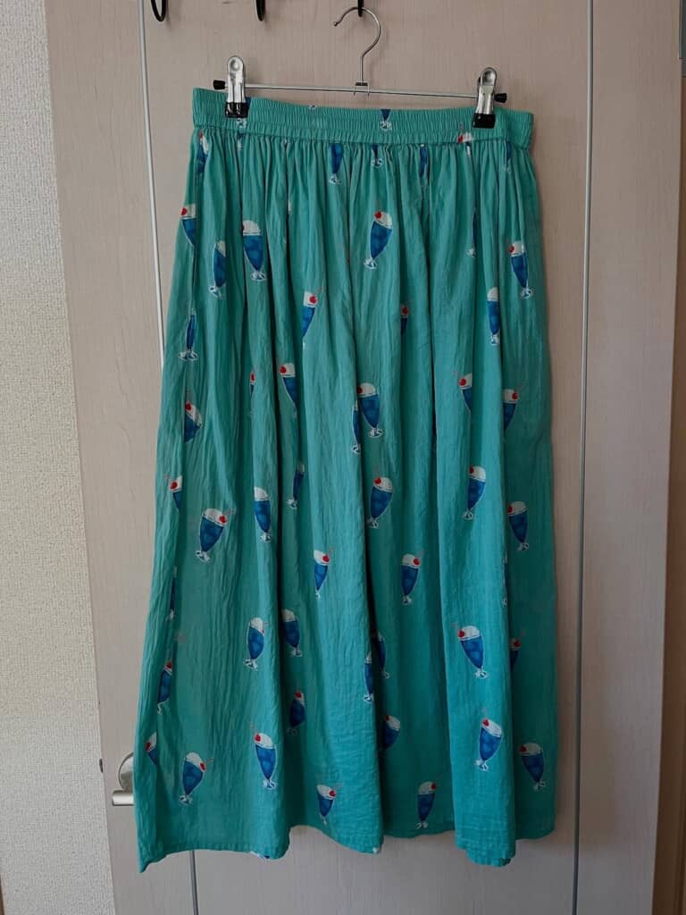 「何このおばさん」と言われそうで勇気が出ないスカート