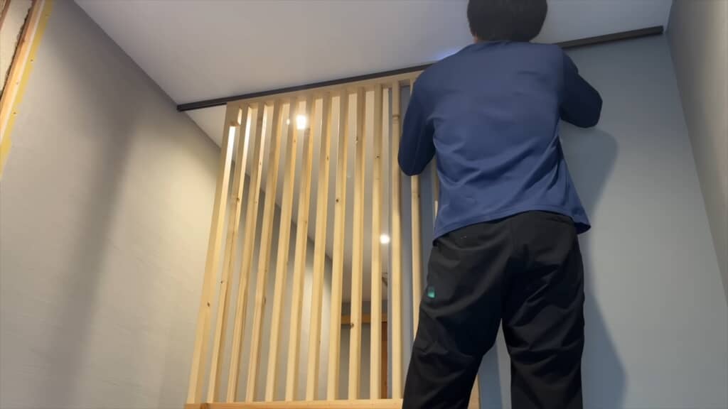 柵を固定すれば……