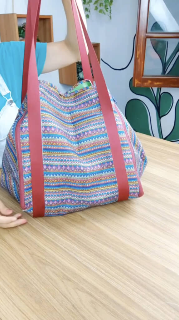 あっという間におしゃれなトートバッグが完成