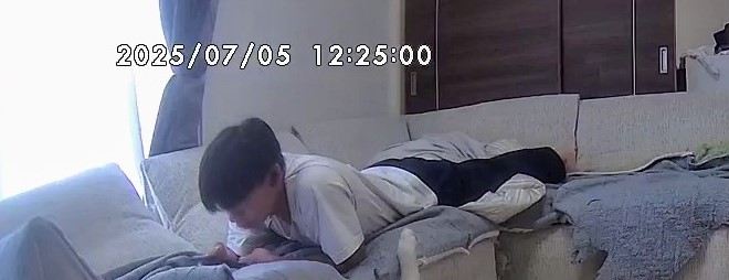 のんびり寛ぐ息子くん