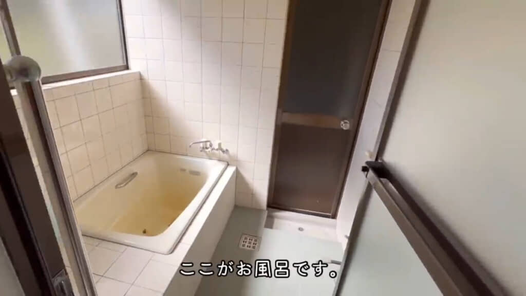 気に入ってるという浴室の壁タイル。寒さ対策は検討中です