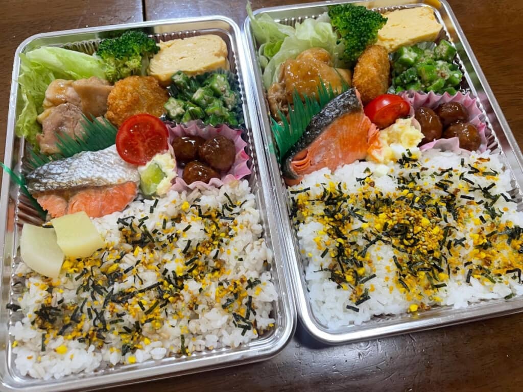 30分ぐらいでササッと作ってくれたという売り物のようなお弁当