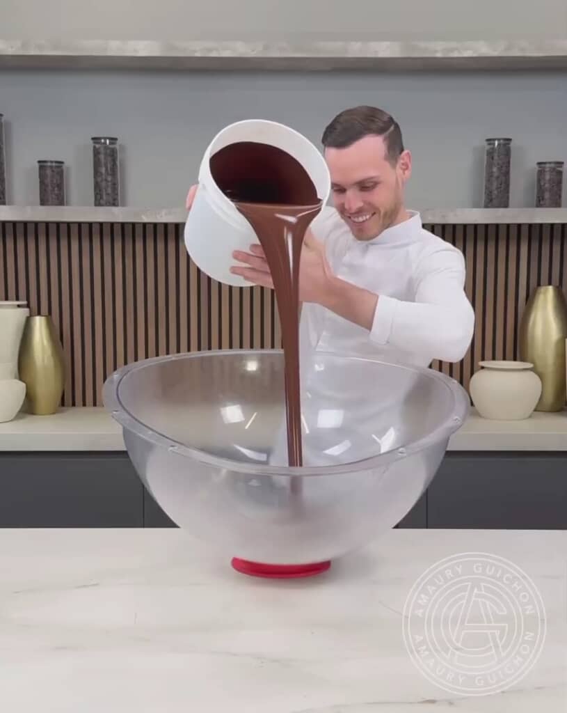 チョコでキャラクター