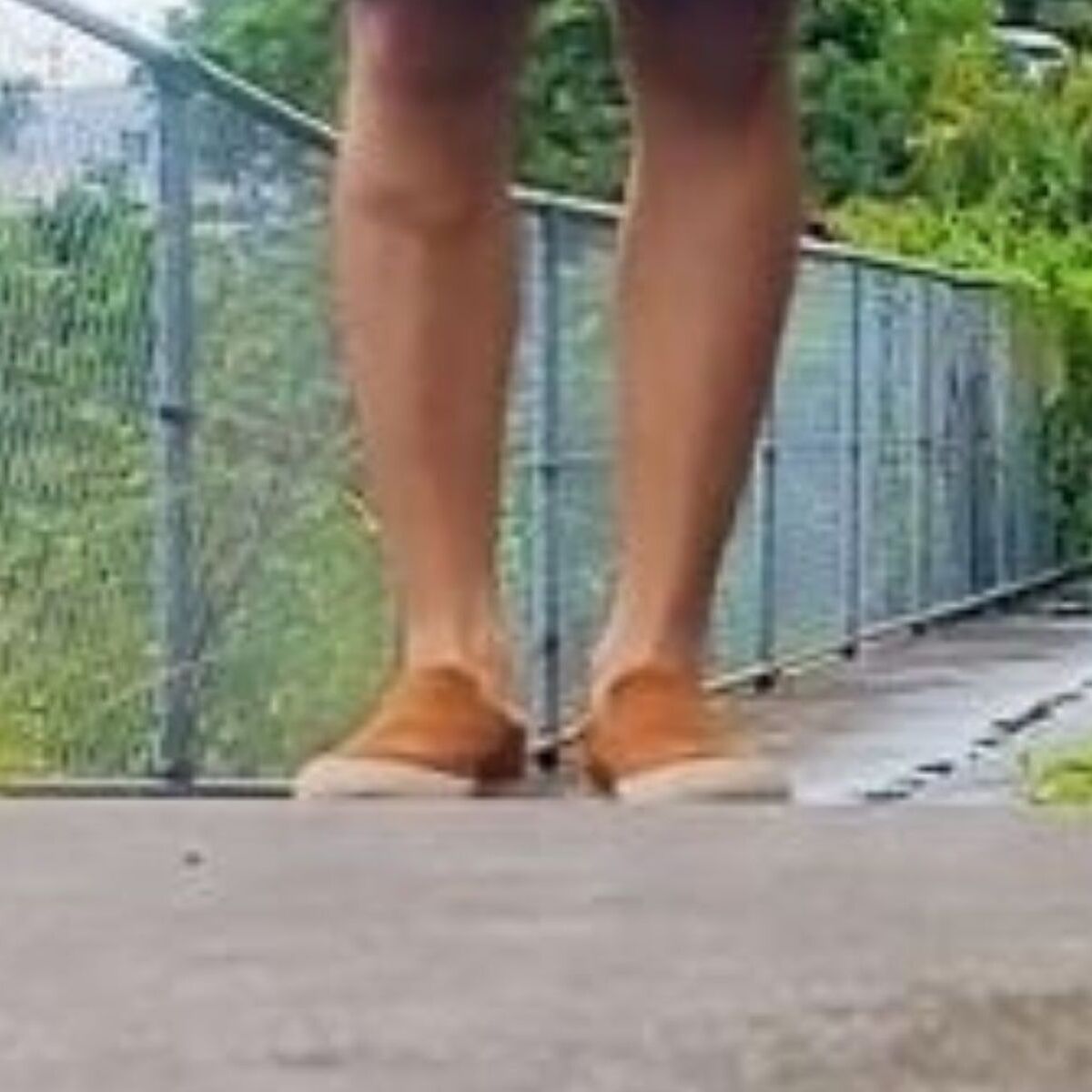 カルディを訪れた男性→店員と客がザワついた“まさかの格好”に「声出して笑った」「その服はどこで買ったん？」と295万再生 | ライフスタイル ねとらぼ