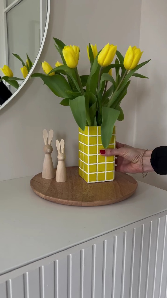オシャレなタイルの花瓶が完成