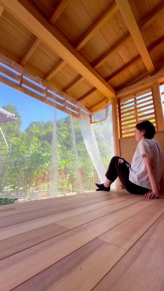 宮大工である父親が作った縁側