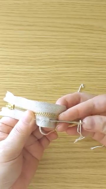 ファスナーとレースでポーチ作り