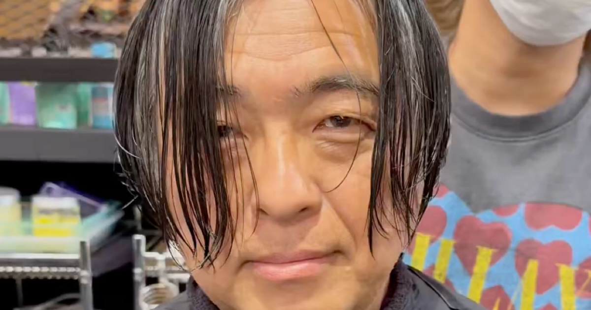 会社で「いつ切るんですか？」と言われた男性→美容師の手にかかると……　「わぁー、別人みたい」「さすがプロ」まさかの仕上がりに反響（1/2） | 美容 ねとらぼ