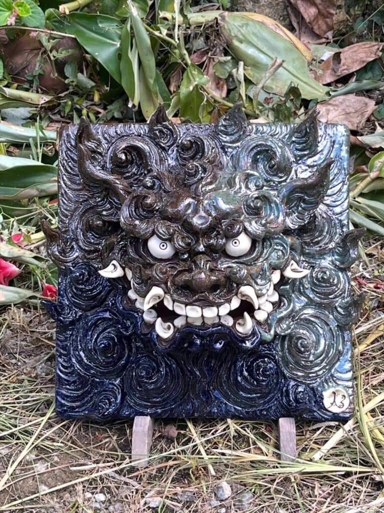 焼いた後のシーサー。こんなに色が変わるの!?