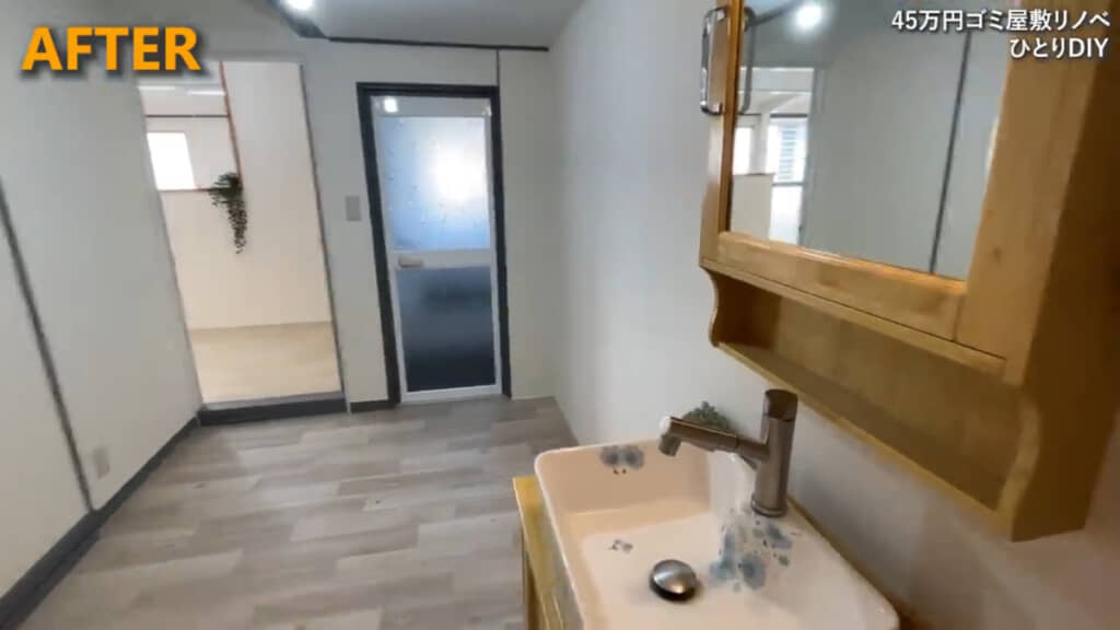 元キッチンはすてきな洗面脱衣所に（アフター）