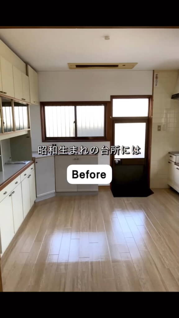 オリジナル作品、本人が描いた生活感がある家の台所の風景です。 OPEN THE DOOR】制作場所を探している方必見！貸しアトリエ
