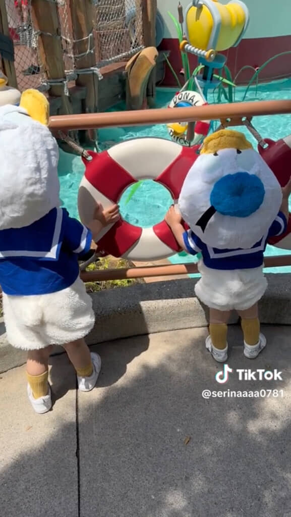 かわいらしい尻尾付き