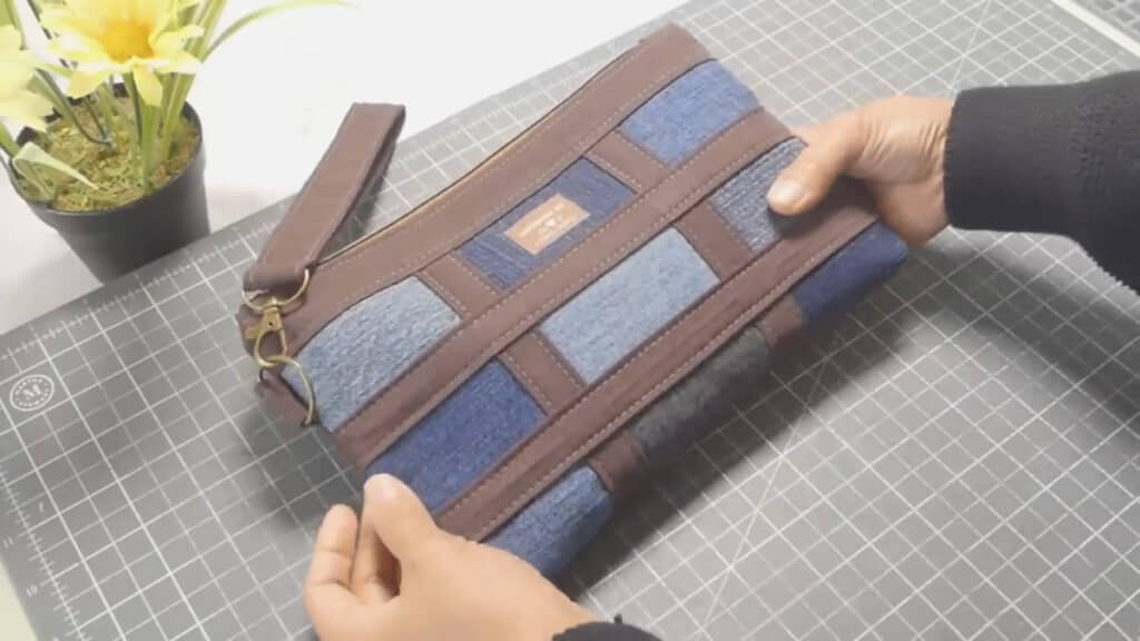 リストレットバッグ（ハンドストラップ付きポーチ）が完成