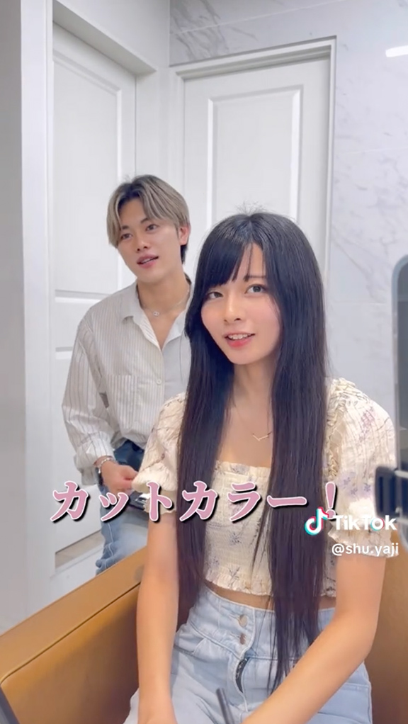 黒髪ロングの女性