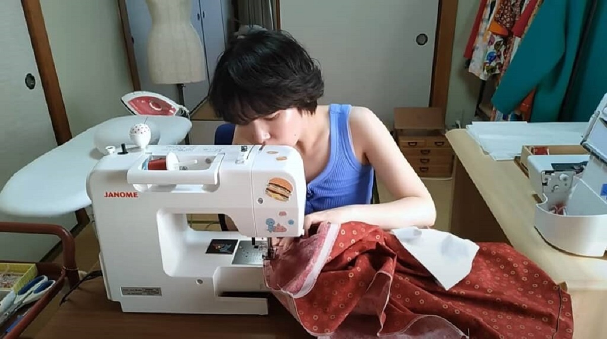 “見たことがない昭和の服”を見よう見まねで作ったら→「イカみたい」「これは…」　笑っちゃうほど不思議な完成形に反響（1/3） | ファッション ねとらぼ