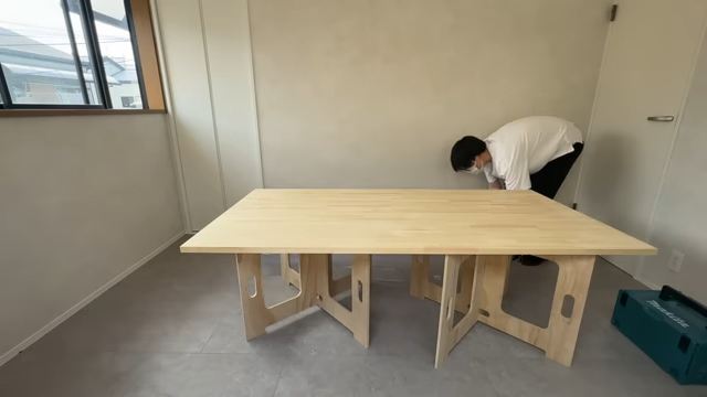 ホームセンターに売られている集成材をデスクの天板に使います