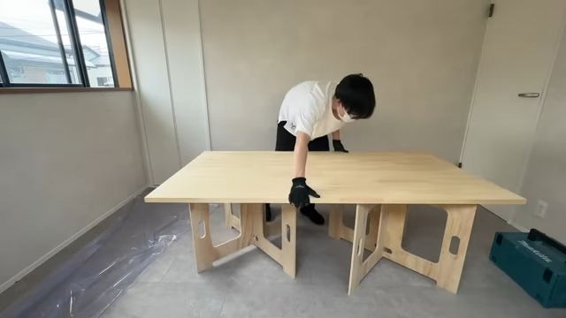 ホームセンターに売られている集成材をデスクの天板に使います