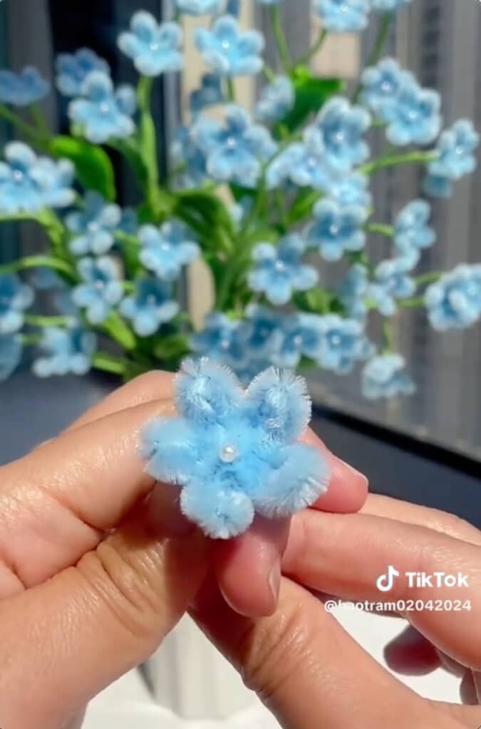 ふわふわな花が完成！