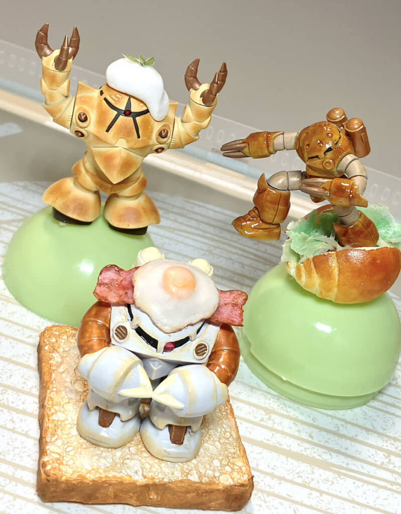 ジオンの水陸両用モビルスーツが、こんがりおいしそうに変身！