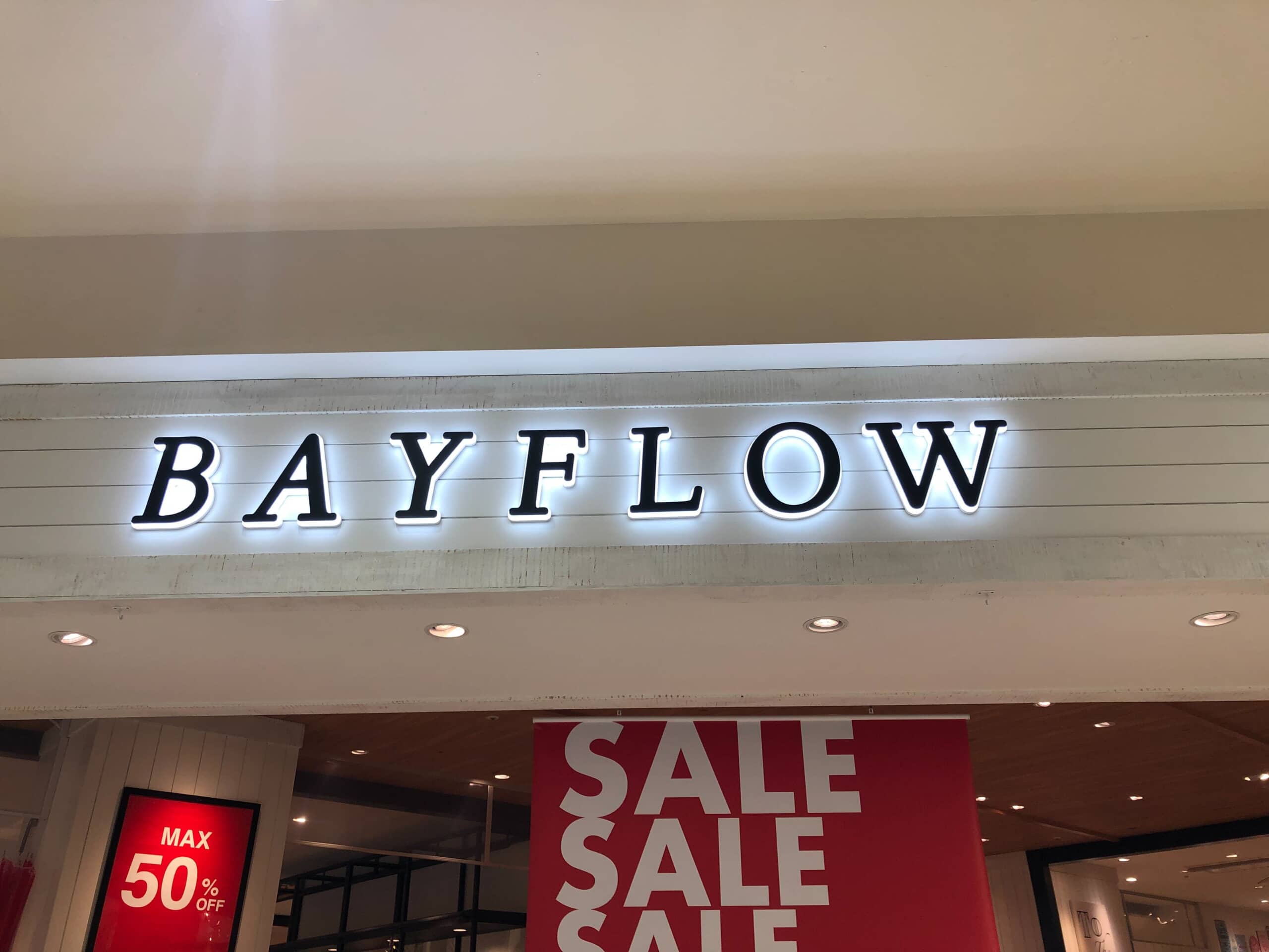 「骨ストぽっちゃりでもちょうどいい！」BAYFLOW（ベイフロー）の“シワになりにくいTシャツ”が大好評！　「ゆったりしててサラサラ」「乾いたらシワがほぼ無くてビックリ」（1/4） | バッグ ねとらぼリサーチ