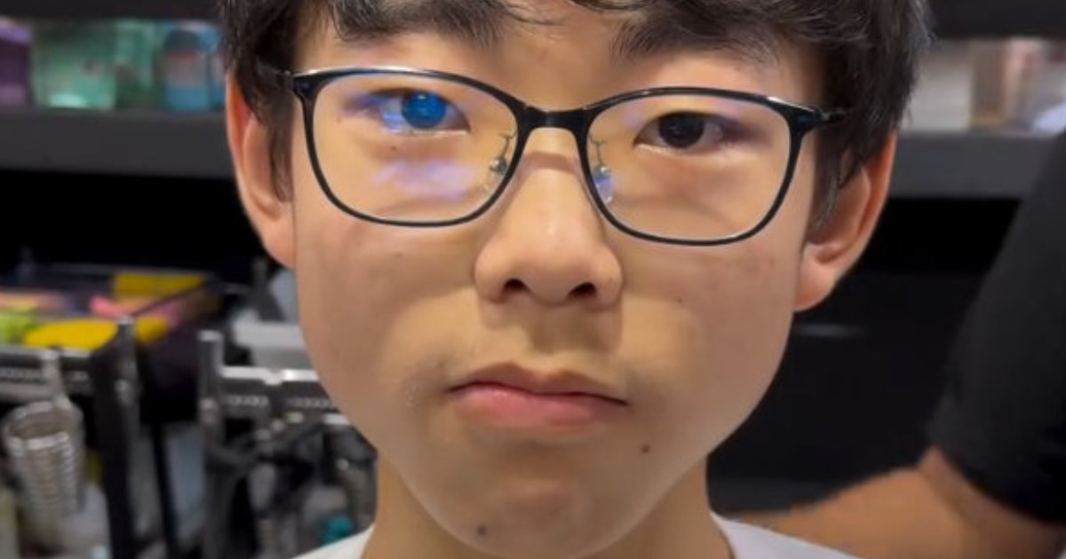 修学旅行前の中学生「垢抜けたい」→美容師に依頼すると……　「えぐい変わりよう」「こりゃーモテるぞ」　イメチェンが600万再生の大反響（1/2） | ねとらぼ