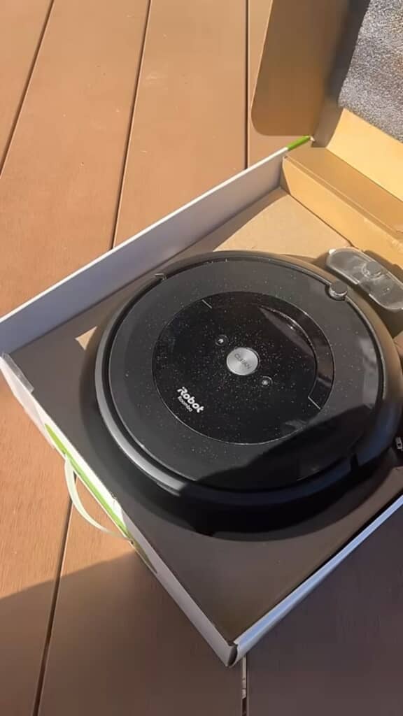 起動しないため3300円で売られていたジャンク品のルンバ