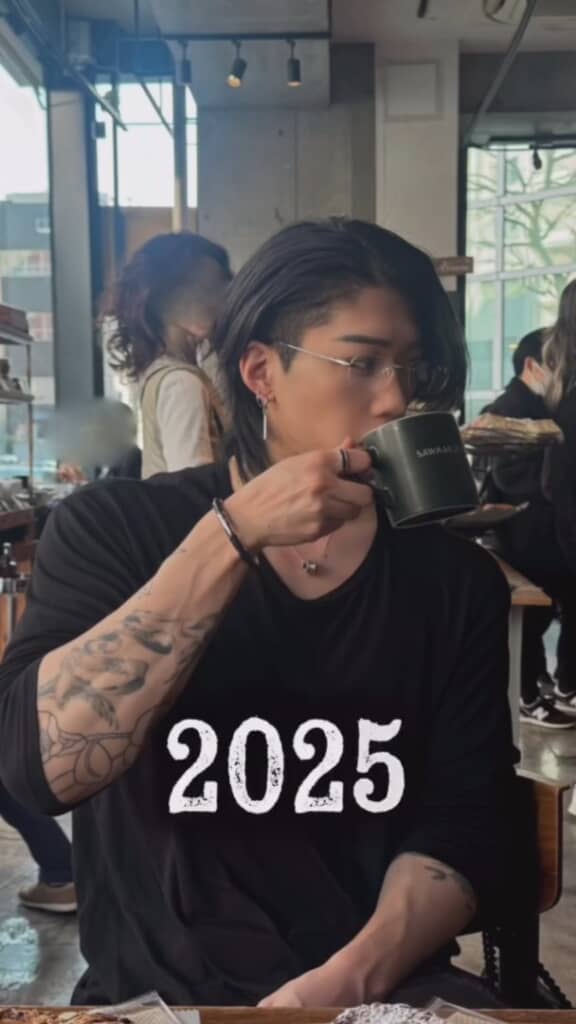 2025年の開渡さんはクールな雰囲気に