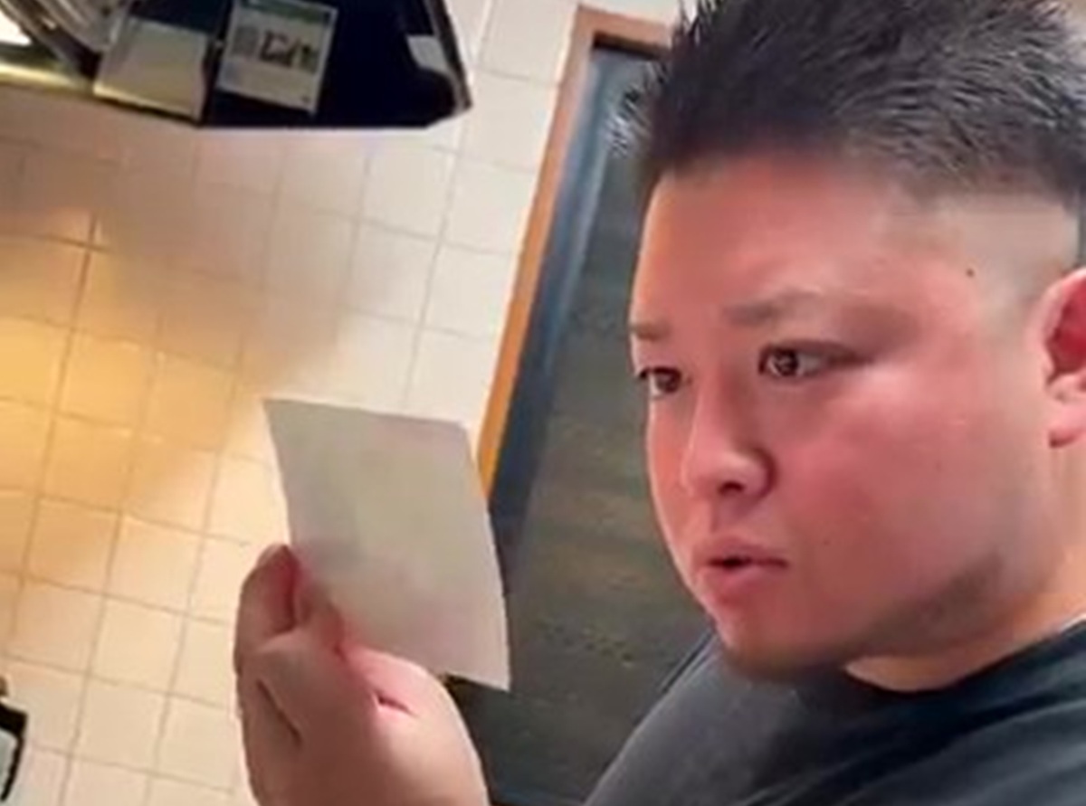 夫に、妻が3歳娘と撮ったプリクラを見せると……　予想を超えてくる展開が490万再生「最高かよ」「こんな旦那さんほしい」（1/3） | ライフスタイル ねとらぼ