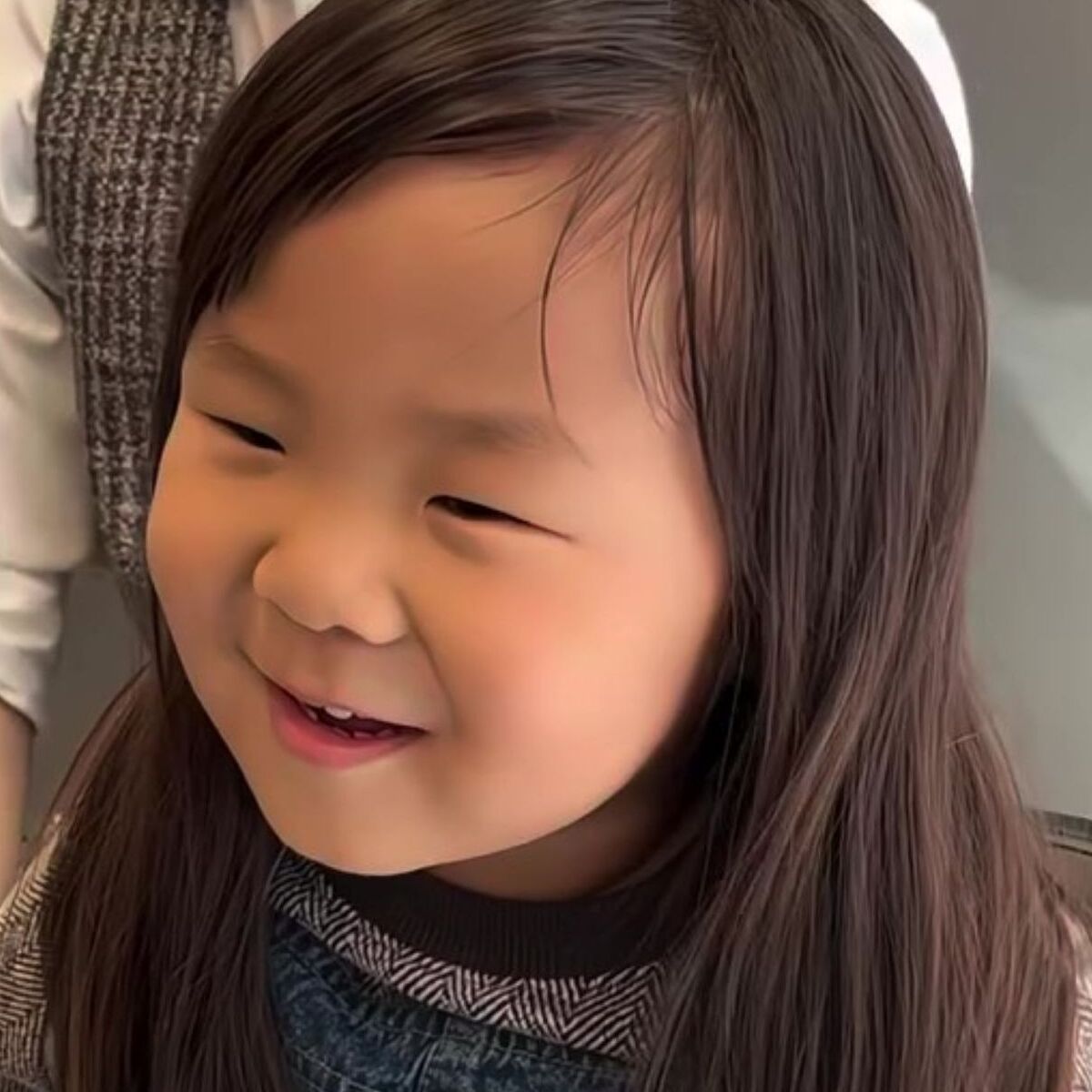 4歳息子の人生初カット→美容師にお任せしたら……　母「泣けてきちゃう」　感動の仕上がりに大反響「すごいかっこいい！」 | 美容 ねとらぼ