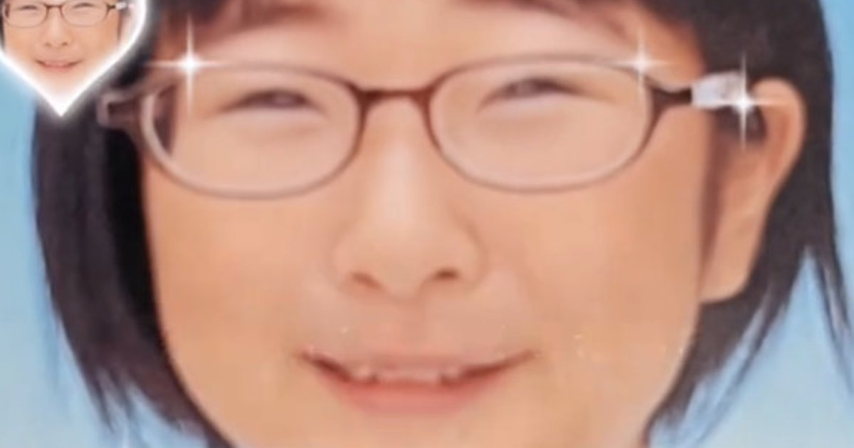 メガネ姿の素朴な少女→乃木坂に憧れ、努力を重ねて6年後……「え゛え゛え゛ー！」　現在の姿に「そんなに変われるの!?」（1/2） | 美容 ねとらぼ