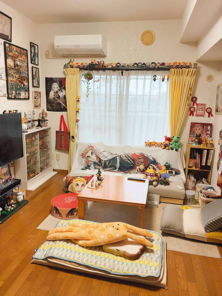 どちらを向いても煉獄さんと目が合う……！