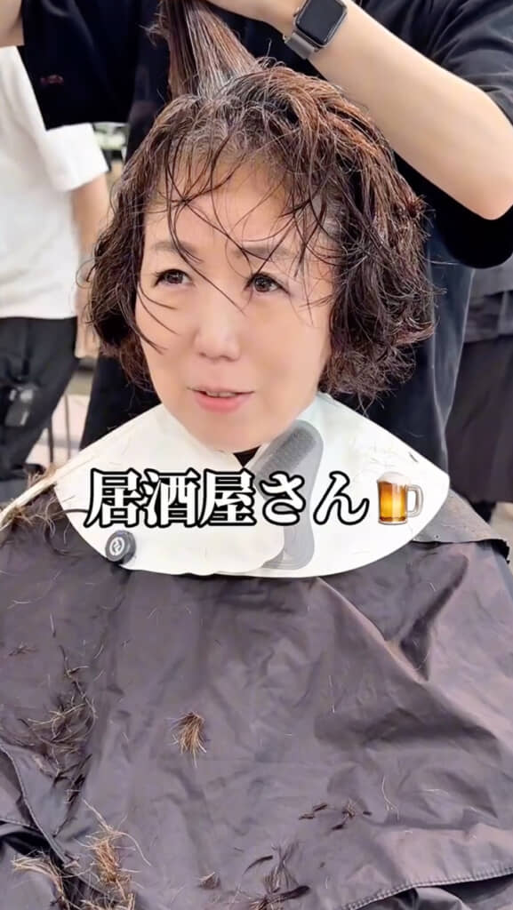 カラオケ居酒屋を経営