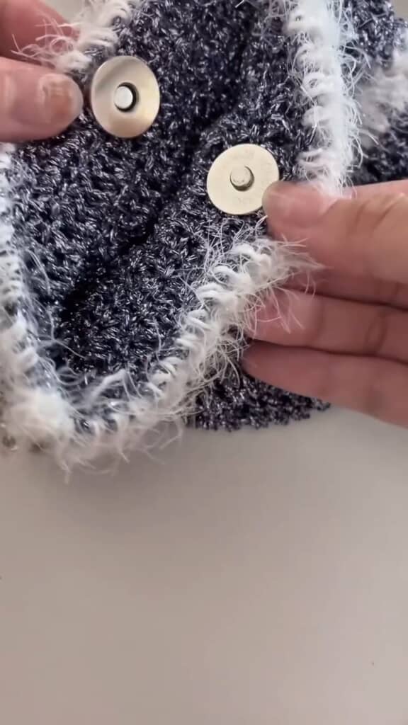 マグネットを付けて防犯対策もバッチリ！