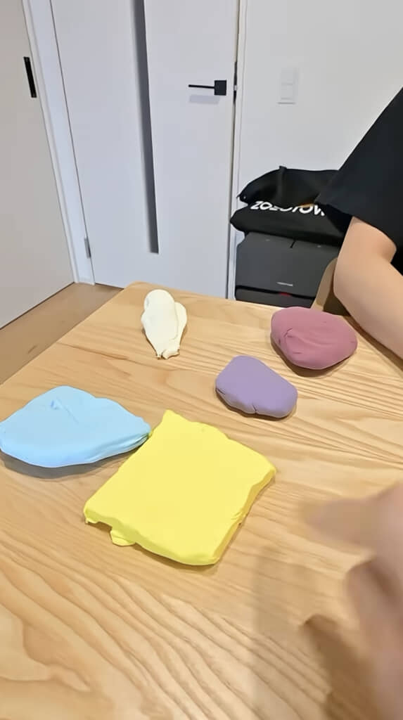 カラー粘土を駆使して……