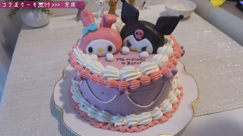 マイメロとクロミのコラボケーキ