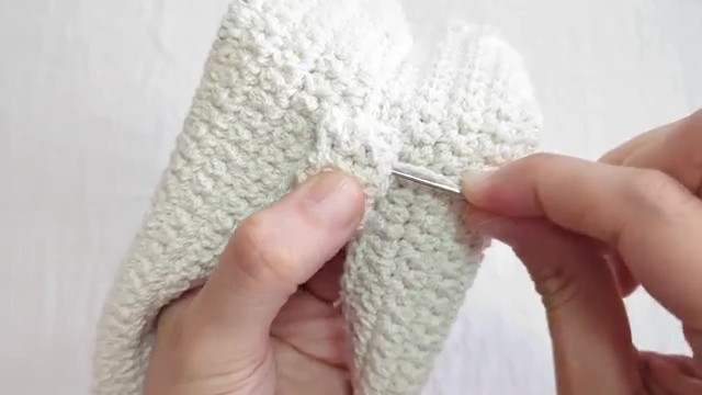 ファスナータブをつけます