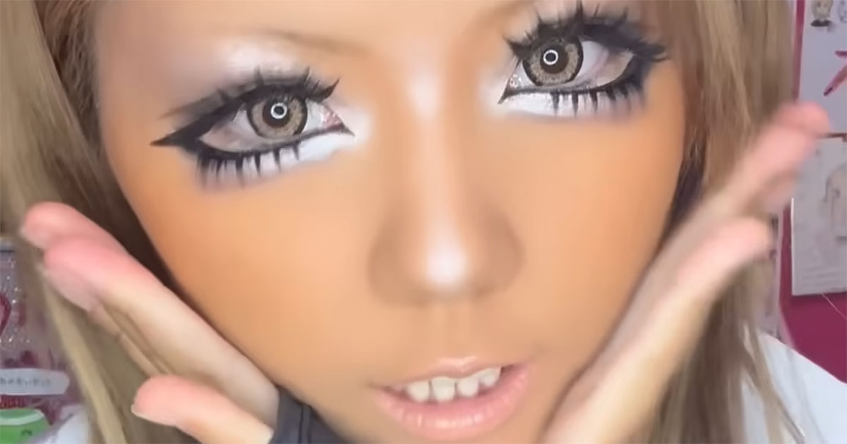 ギャルが“スクールメイク”に挑戦したら……「うわー！」　懐かしすぎる姿に「めっちゃ平成感ある」「これはモテる」（1/3） | 美容 ねとらぼ